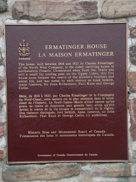 Plaque Photo