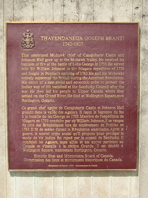 Plaque Photo