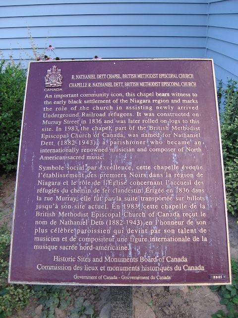 Plaque Photo