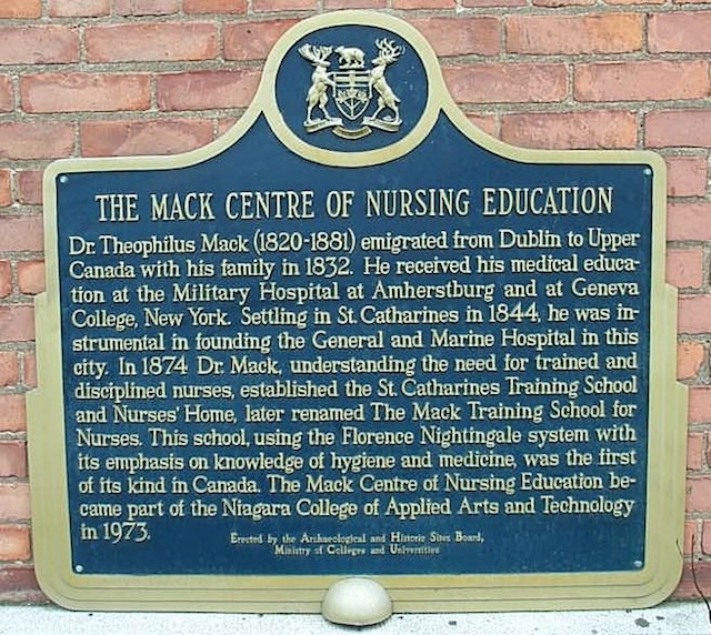 Plaque Photo