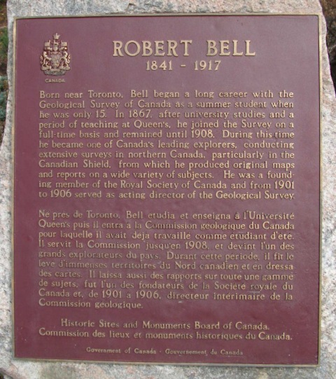 Plaque Photo