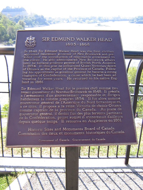 Plaque Photo