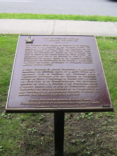 Plaque Photo