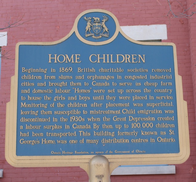 Plaque Photo