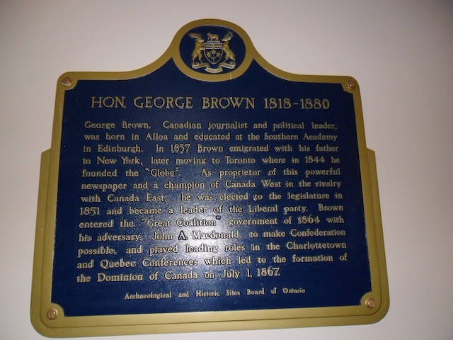 Plaque Photo