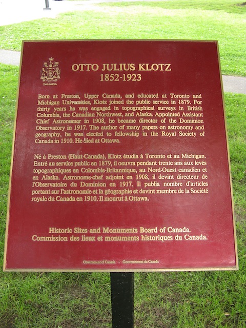 Plaque Photo